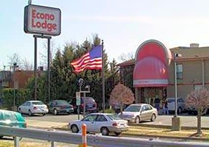 Econo Lodge Metro