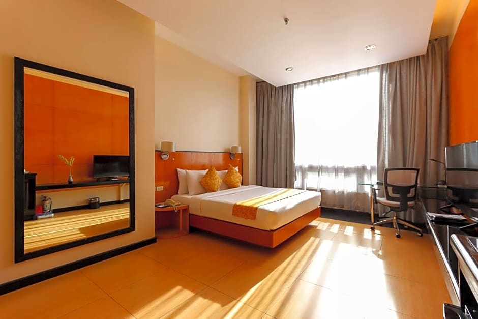 Paseo Premiere Hotel