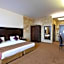 Reston Hotel