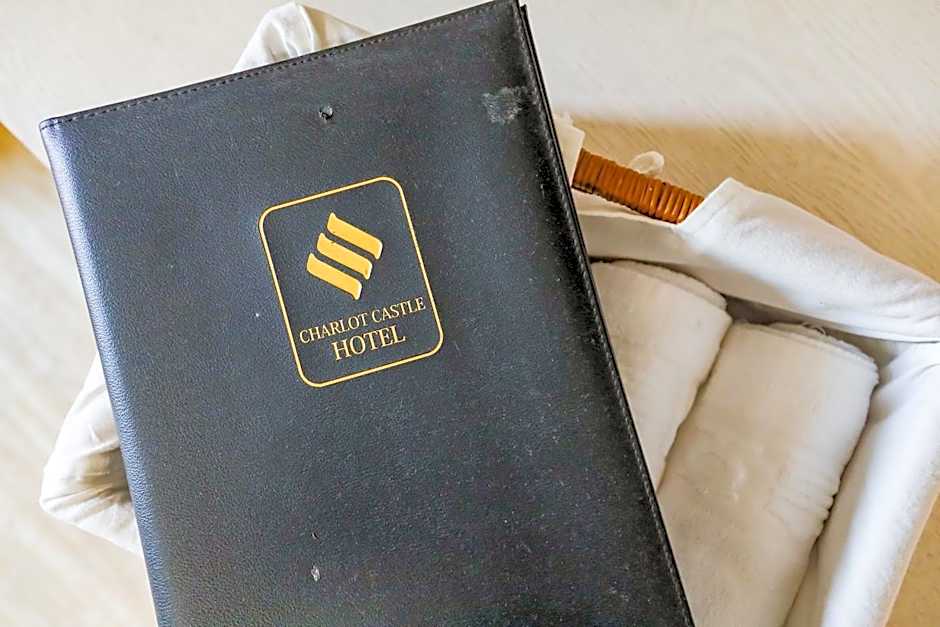 Hotel Charlot Castle