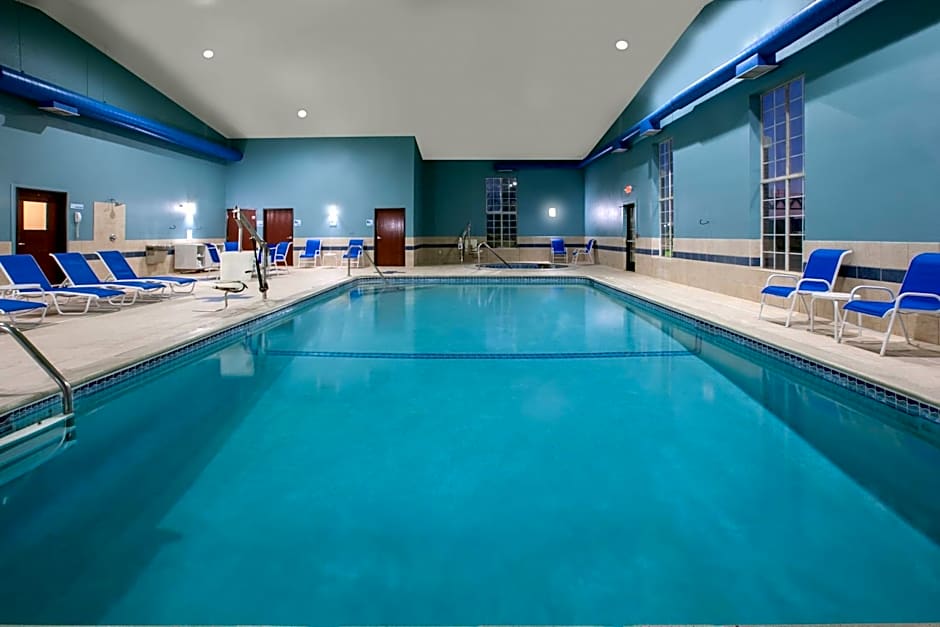Holiday Inn Express Hotel & Suites Woodhaven By IHG