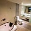 Katherine Plaza Hotel