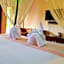 P.Paradise Hotel