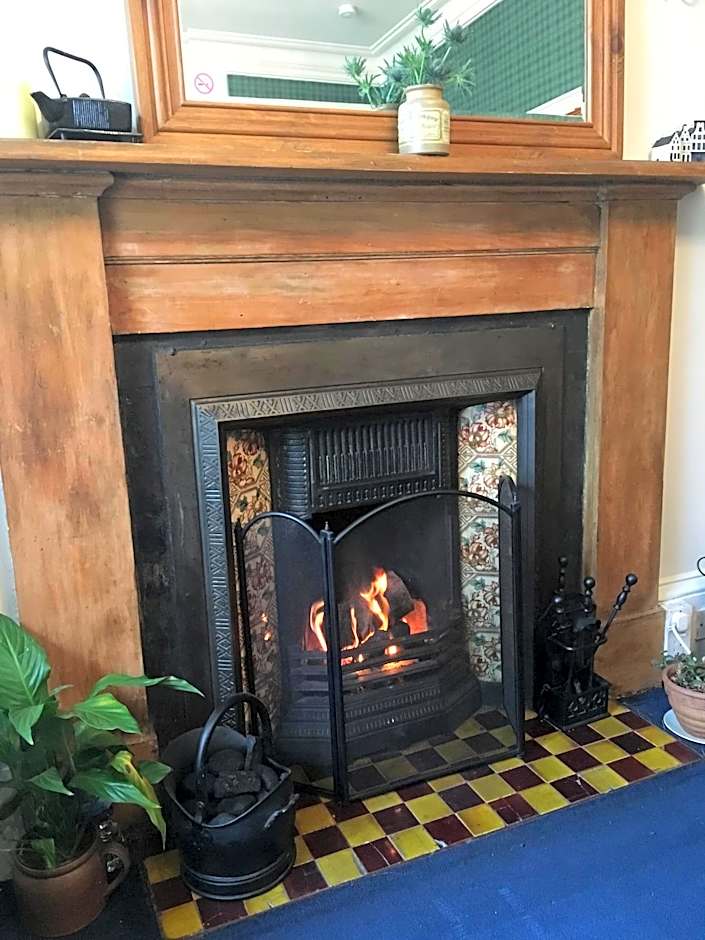 Dupplin152 bed and breakfast