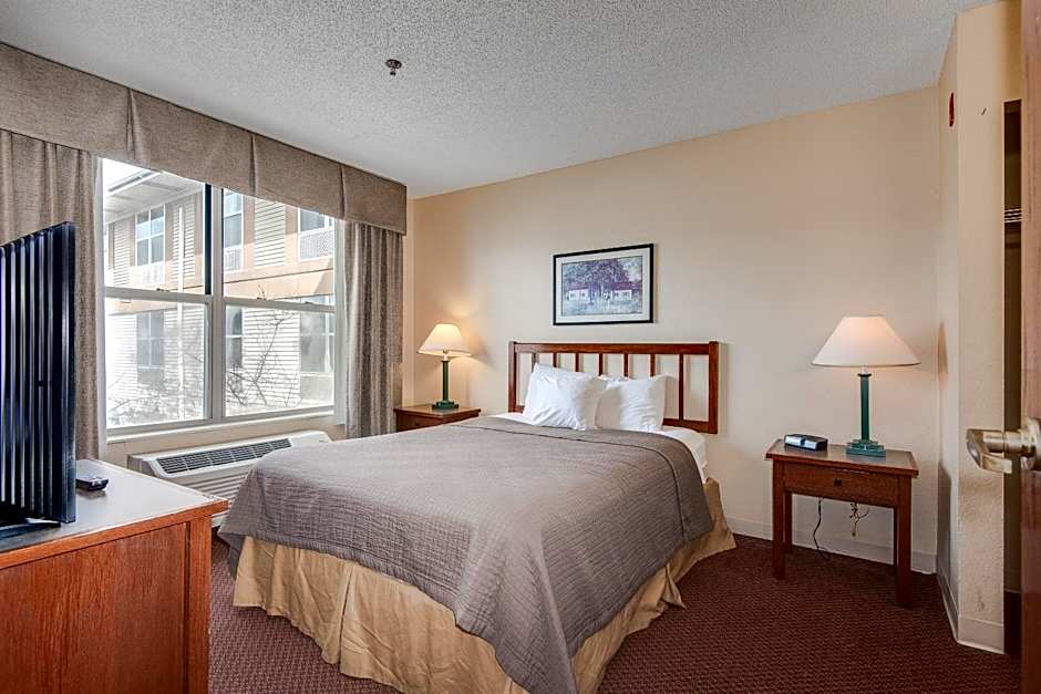  TownSquare Place