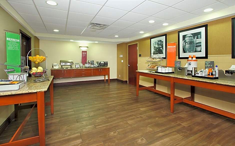 Hampton Inn By Hilton & Suites Madisonville