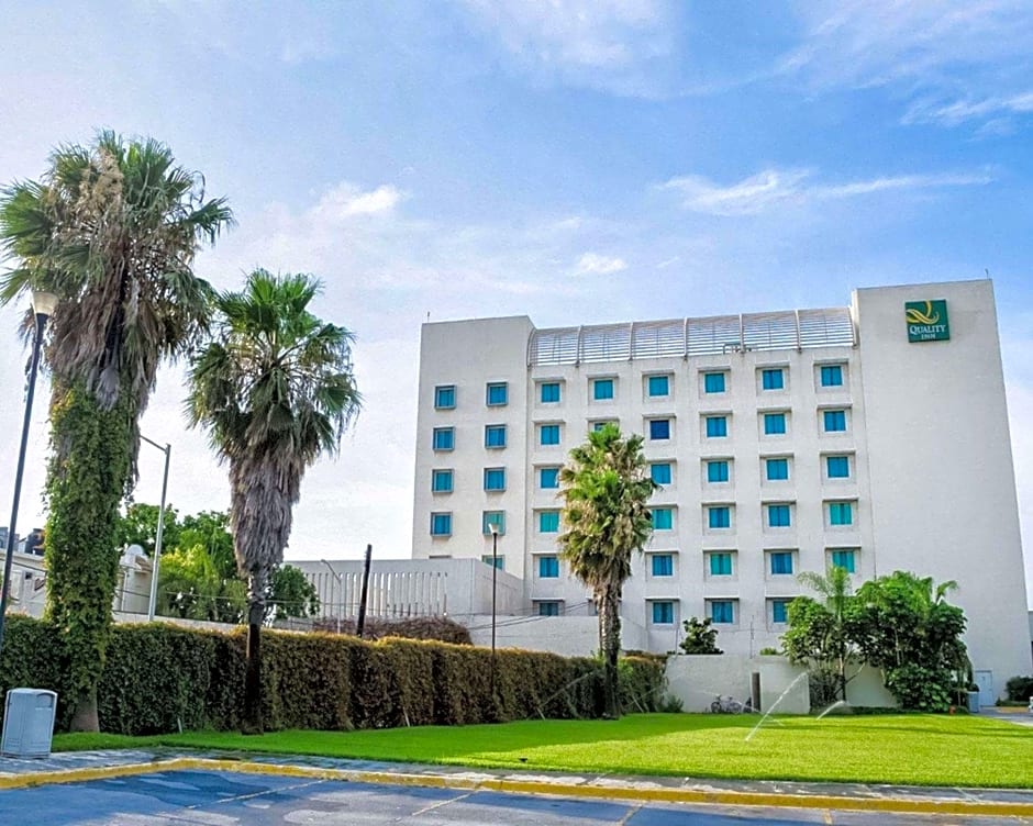 Quality Inn Monterrey La Fe