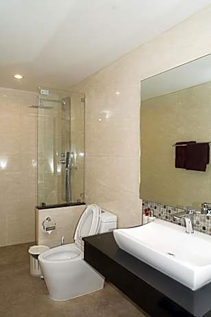 Superior One-Bedroom Apartment