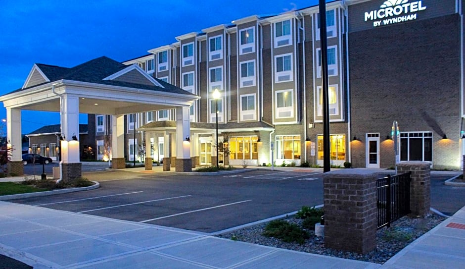 Microtel Inn & Suites Penn Yan Finger Lakes Region