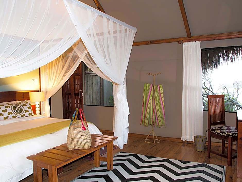 Machangulo Beach Lodge
