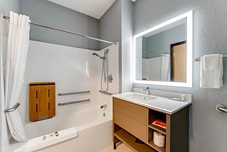 King Room with Tub - Disability Access/Non Smoking