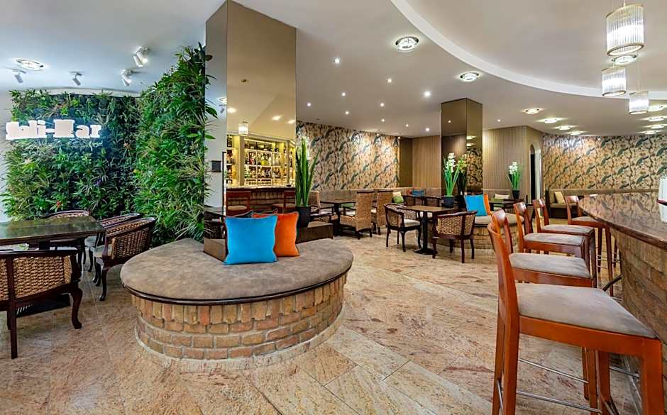 Lotus Therme Hotel & Spa