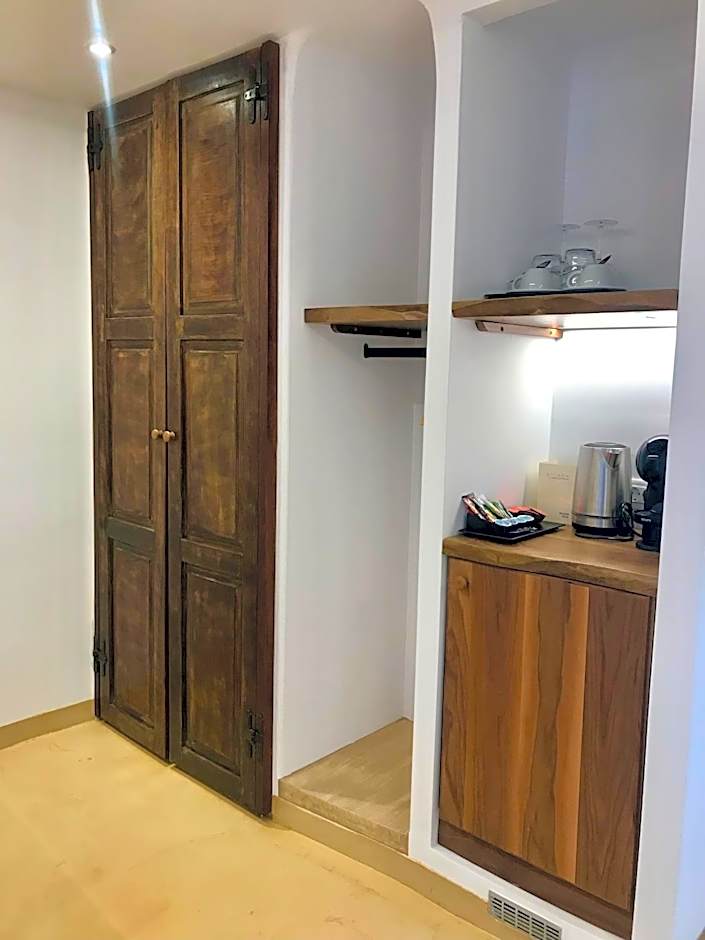 KLIDON Dreamy Living Suites