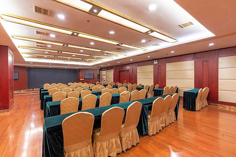 Greentree Eastern Huainan Guangchang Road Hotel