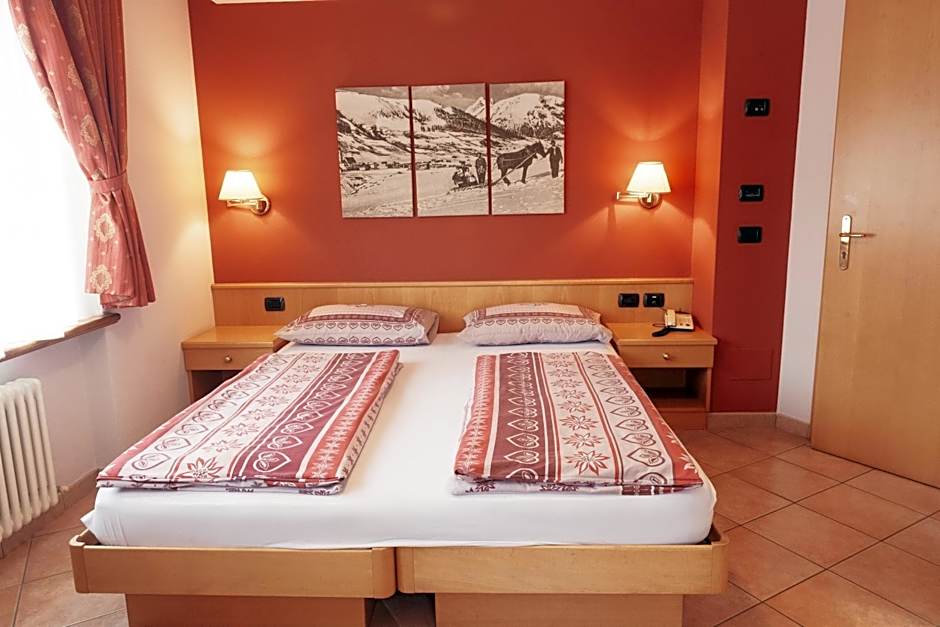 Hotel Garni Rin Da Rin