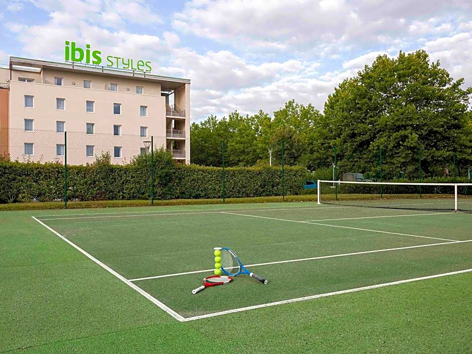 Hotel Ibis Styles Montargis Arboria