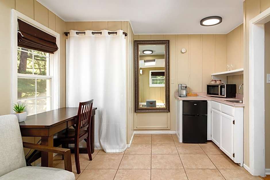 Prescott Pines Inn