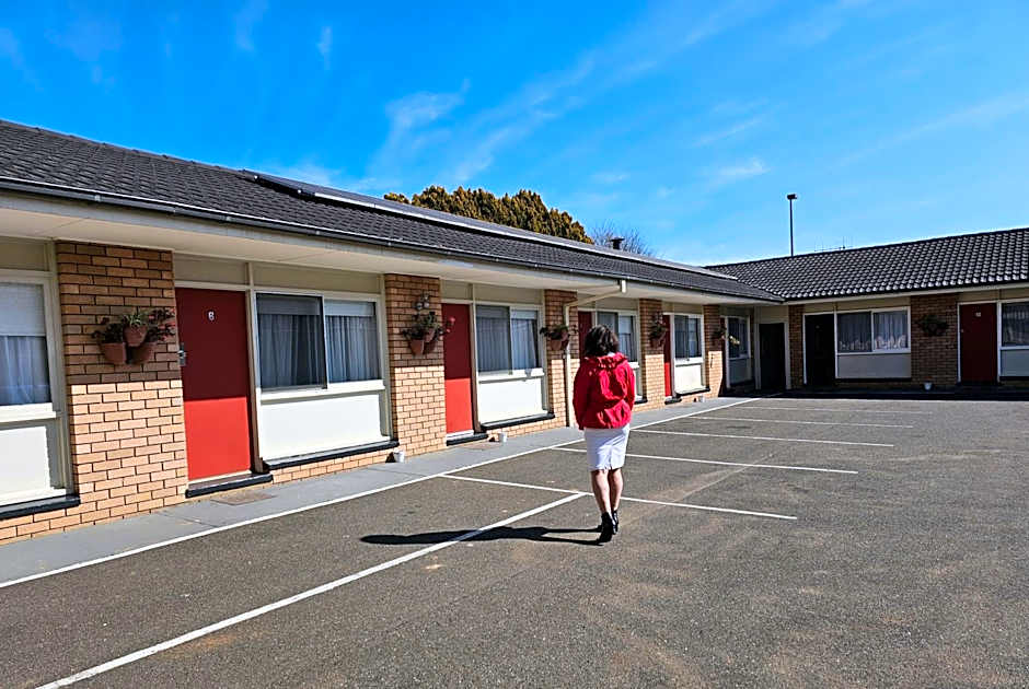 Country Lodge Motor Inn