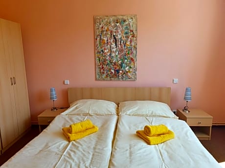 Classic Quadruple Room
