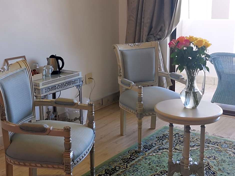 Misty Waves Boutique Hotel