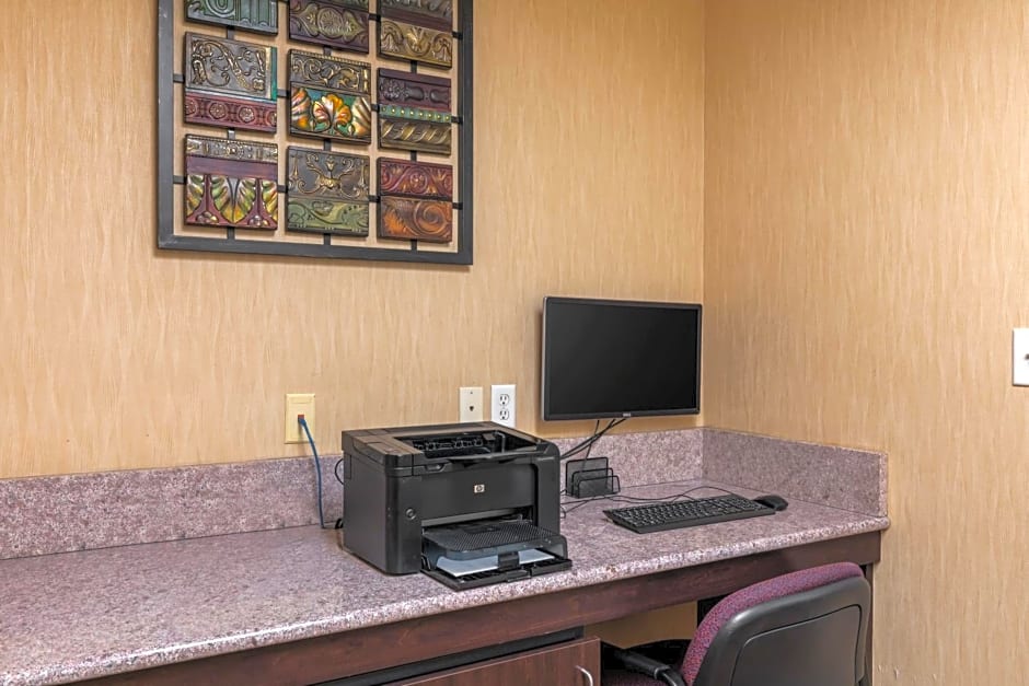 Comfort Suites DFW Airport