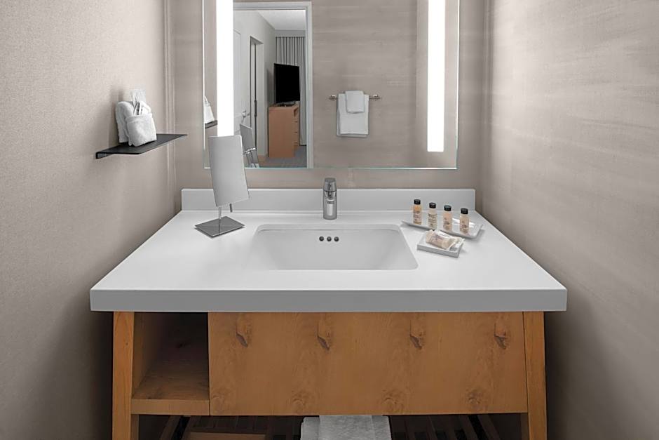 Delta Hotels by Marriott Santa Clara Silicon Valley