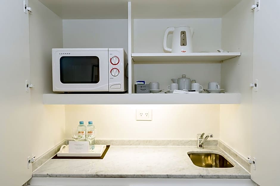Loi Suites Recoleta Hotel