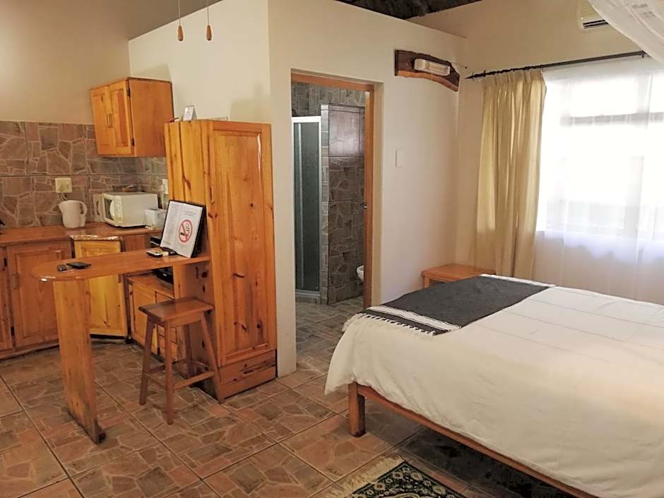 Maputaland Lodge