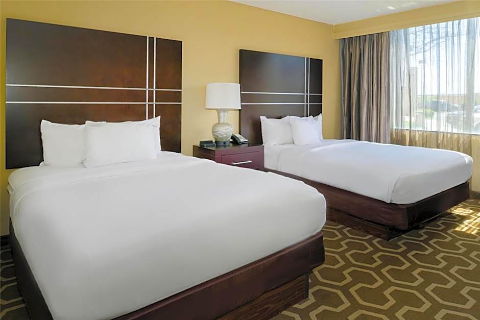 Embassy Suites By Hilton Hotel St. Louis-Airport