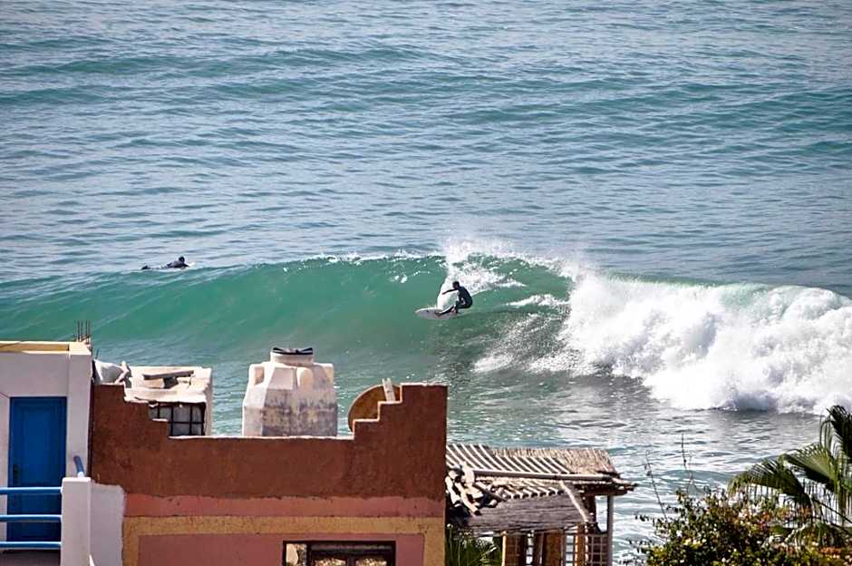Manzili Surfhouse