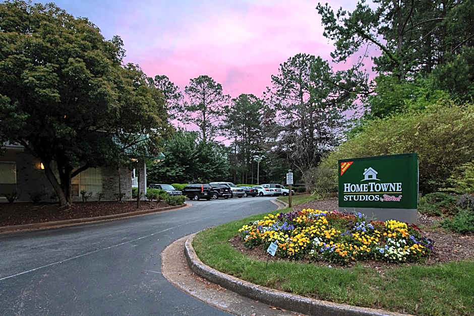 HomeTowne Studios Atlanta - Lawrenceville