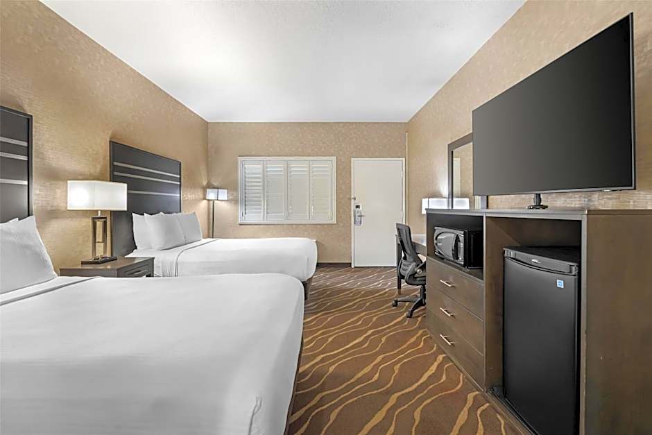 Best Western Plus Park Place Inn - Mini Suites