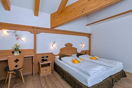 Superior Double or Twin Room with Balcony