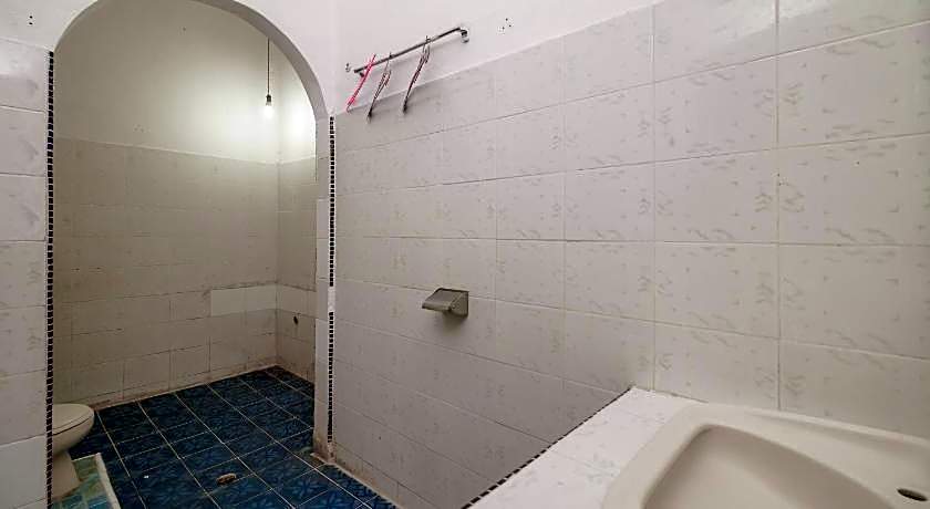 RedDoorz @ Tuktuk Danau Toba