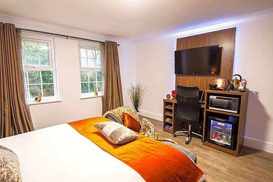 Trivelles Gatwick Hotel & airport Parking
