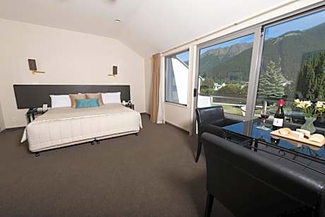 Premier Studio