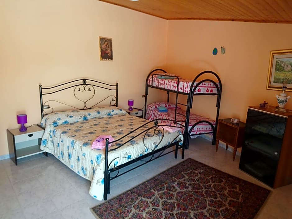 B&b il campanile di leone Pina