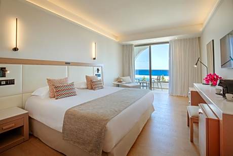 Superior Sea View