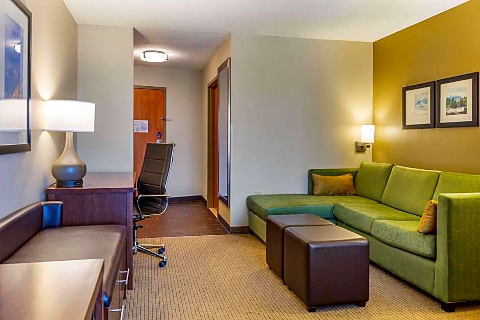 Comfort Suites Lancaster Amish Country