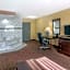 Quality Inn & Suites Bloomington University Area