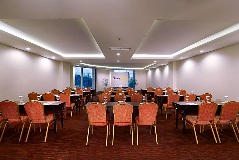 Quest San Hotel Denpasar by ASTON