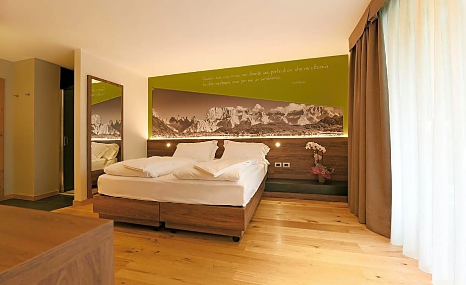 Photo 1 of 1 of Deluxe 1 Double Bed or 2 Beds, Balcony