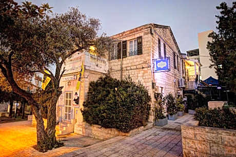 City Port Hotel