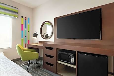 King Room W Microwave And Fridge