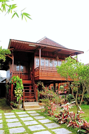 Oemah Kajoe Lembang