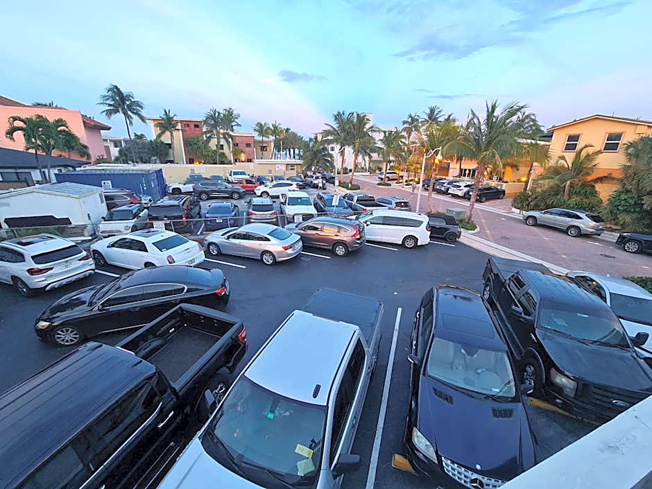 Pousada Suites at Hollywood Beach