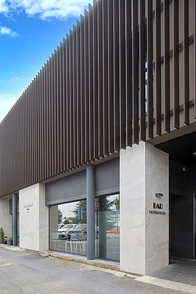 Hotel Landaben