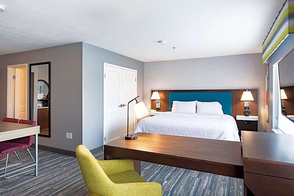 Hampton Inn By Hilton & Suites Salt Lake City Airport, Ut