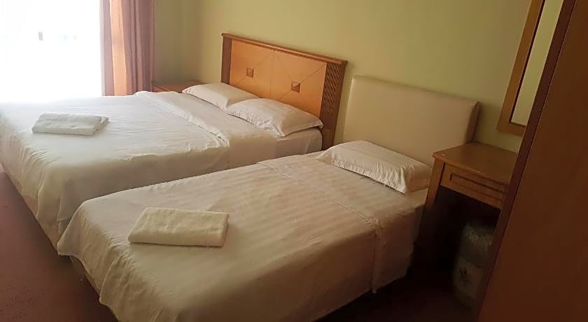 Homestay Marina Court Resort