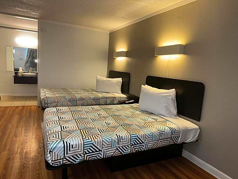 Motel 6-Tifton, GA